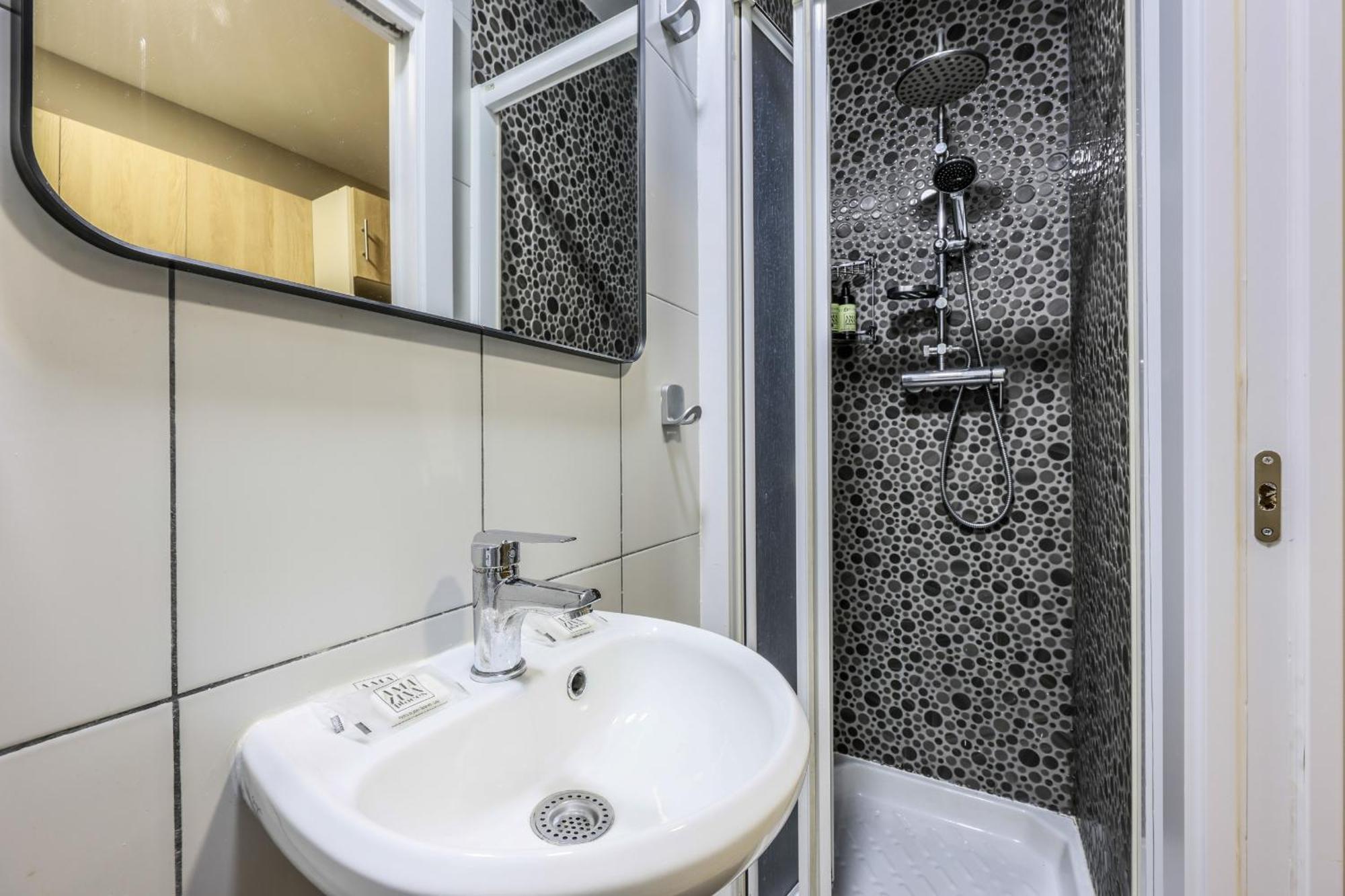 Nuevo Apartamento Funcional En Chamberi مدريد المظهر الخارجي الصورة